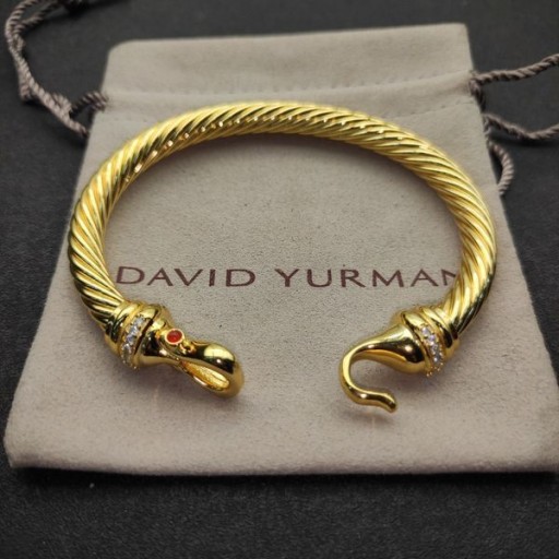 David Yurman Mulher Fivela Cablespira Pulseira Ouro Amarelo 18K com Rubis e Diamantes 7mm
