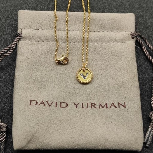 David Yurman Női Kezdeti Varázsa Nyaklánc 18K Sárga Arany Gyémánt V