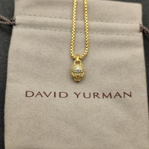 David Yurman Női Koponya Amulett Teljes Köves Gyémántokat, 18K Sárga Arany, 14 mm