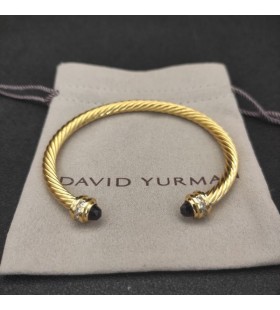 David Yurman Női Klasszikus Cablespira Mandzsetta Karkötő 18K Sárga Arany, Lila Gyémánt 5mm