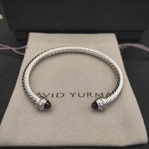 David Yurman Mban Classic Cábla Cuff Bracelet i Airgid Sterling le Dearg Diamonds 5mm