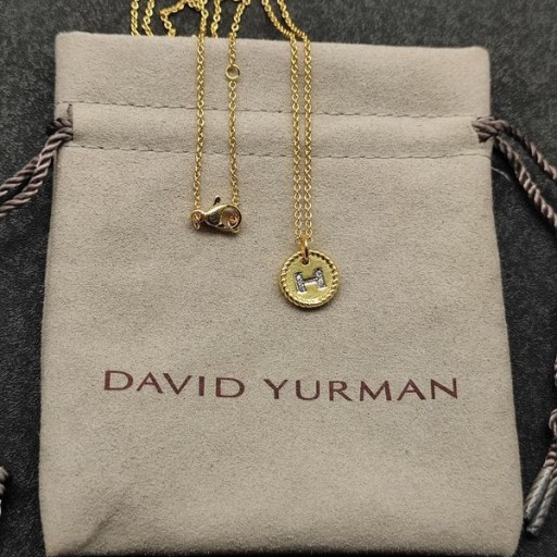David Yurman Mban Tosaigh Charm Muince, 18K Buí Óir le Diamond U