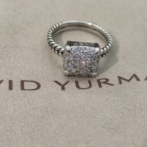 David Yurman Castellana Anello in Argento con Pavé di Diamanti 11mm