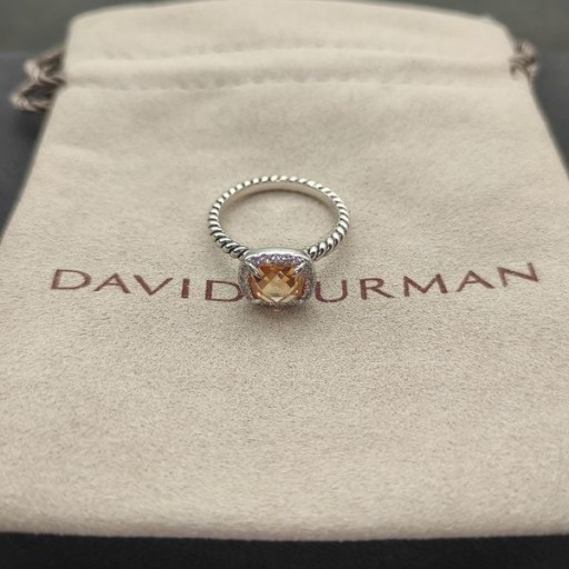 David Yurman Petite Castellana Pavé Lunetta Anello in Argento Sterling con Champagne Citrino e Diamanti 7mm