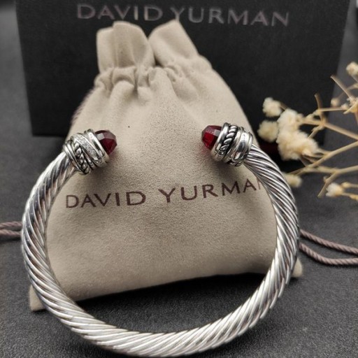 David Yurman Donne Classica Cablespira Bracciale a fascia in Argento con Diamanti Rossi 7mm
