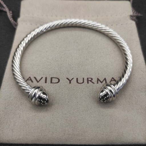 David Yurman女性のネックレスやブレスレットケーブルカフブレスレットハンドバッグとPavéダイヤモンドドーム5mm