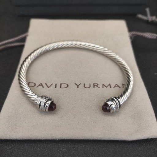 David Yurman女性のネックレスやブレスレットCablespiraカフブレスレット銀赤いダイヤモンド5mm