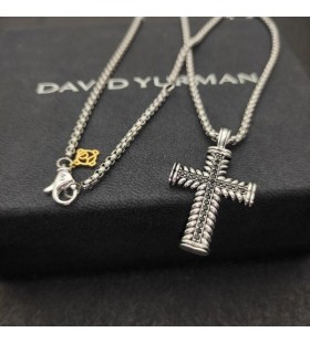 David Yurman Chevron Cross Prívesok Rýdzeho Striebra s Čierne Diamanty 41.5 mm