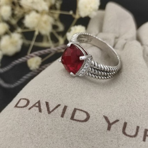 Prsten David Yurman Petite Wheaton od srebra s Хэмптонским Crveni Topaz i dijamant 10 mm