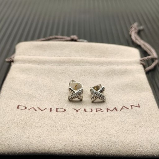 Naušnice-roze David Yurman Petite X od srebra s dijamantima 8,4 mm