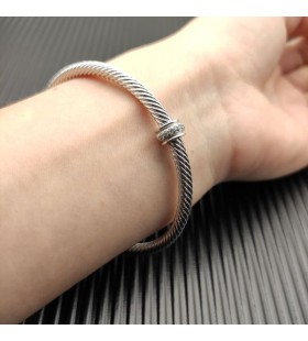David Yurman Kvinnors Klassisk Cablespira Station Manschett Armband Sterling Silver med Diamanter, 4mm