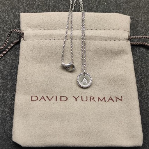 David Yurman Inicial Encanto de la Plata Esterlina con Diamantes de Un