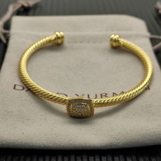 David Yurman de las Mujeres Clásico Cablespira de la Estación de Brazalete de la Pulsera de Oro Amarillo de 18K con brillantes incrustados 4mm