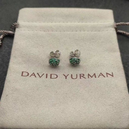 David Yurman وسادة أقراط الذهب الأبيض عيار 18 قيراط مع قطع الألماس والزمرد 8mm