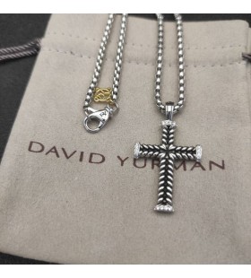 David Yurman Mænds Chevron Cross Vedhæng i Sterling Sølv med Diamanter 33mm