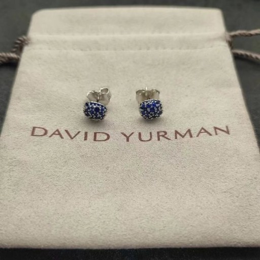 David Yurman Coussin de Goujon de Boucles d'oreilles en Or Blanc 18 carats Pavé de Saphirs 8mm