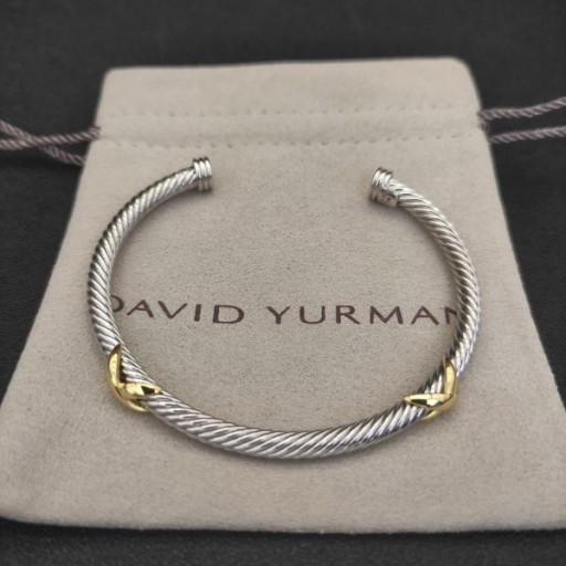 David Yurman Femmes de la Petite Helena Classique Câble de la Station de Bracelet Manchette en Argent Sterling avec 14K Or Jaune 4mm